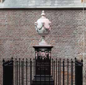 bed van de patiënt introduceerde. Het historische pand was ooit een kloostercomplex en werd in 1635 het Sint Caeciliagasthuis.