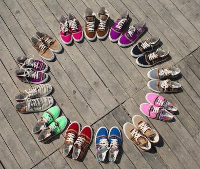 Schoenenverkoop VAGO: Dinsdag 9 oktober Comfortabele schoenen nodig? Schoenenwinkel VAGO komt langs met hun nieuwe herfst-en winkelcollectie.