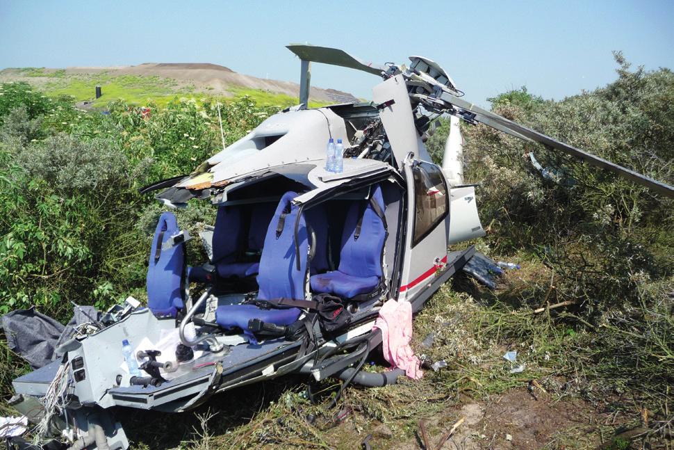 Gepubliceerde rapporten Helikopter verongelukt tijdens een fotovlucht, Eurocopter EC 130 B4, PH-ECJ, Maasvlakte, 27 juni 2010 De helikopter maakte een fotovlucht boven de Maasvlakte waar een