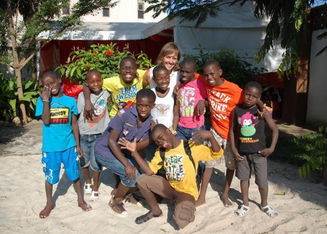 2. Bestaansreden Stichting BeHoCa 2.1 Oprichting Stichting BeHoCa is opgericht in mei 2012 door Melissa Kreps om zoveel mogelijk straatjongens van Mombasa, in Kenia, een kansrijke toekomst te bieden.