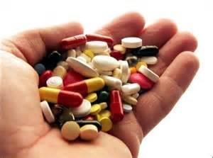 Medicatie bij delier Haldol 0,5-2 mg oraal, elk half uur tot effect optreedt Clozapine 2 dd 12,5 mg (ouderen 2 dd 6,25 mg