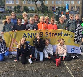 Juni 2019 Za 1 Zo 2 Ma 3 1e Pinksterdag 23 Di 4 Wo 5 Do 6 Vr 7 Studiedag onderbouw groep 1 t/m 4 vrij Za 8 Zo 9 1e Pinksterdag Ma 10 1e Pinksterdag 24