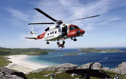 De SAR S-92 gaat in Engeland en Schotland de Westland Sea Kings vervangen. achter het net. De SAR S-92 gaat de Westland Sea Kings vervangen.