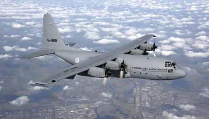 De Koninklijke Luchtmacht nam in maart 2010 de derde C-130 Hercules in ontvangst. (Foto Erik Vorstenbosch/KLu) Op 15 juli 2010 arriveerde ook de vierde Hercules C-130 voor de Luchtmacht.