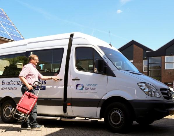 ELKE DONDERDAG BOODSCHAPPEN PLUSBUS Iedere donderdag is het mogelijk boodschappen te doen in het centrum van Mijdrecht en/of de markt te bezoeken, deze maand op donderdagmiddag 6, 13, 21 en 27