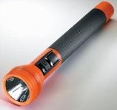 Geel Met 12-230V lader Streamlight SL-20XP 120 lumen, 16.000 CD, lichtbeeld 253 meter Afmeting 33,5x6,4 cm.