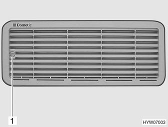 Inbouwapparatuur 10 10.6.1 Koelkast-ventilatierooster Dometic Afb. 142 Koelkast-ventilatierooster (Dometic klein) Afb. 143 Koelkast-ventilatierooster (Dometic groot) Verwijderen: Schroef (Afb.