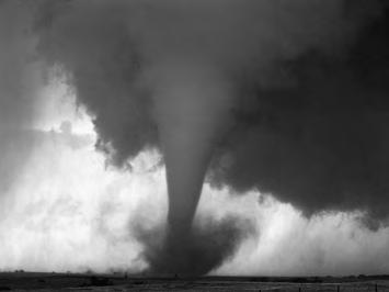 Tornadoschalen In tornado s kunnen hoge windsnelheden bereikt worden. De zwaarte of heftigheid van een tornado wordt intensiteit genoemd.