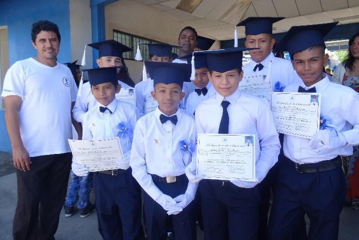 In de laagste klasse van de maatschappij in Nicaragua, waar wij mee te maken hebben, worden verjaardagen niet gevierd.