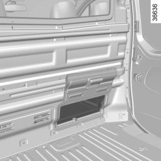 OPBERGRUIMTES, INDELING INTERIEUR (9/9) 37 39 B 41 38 Nis 38 en klep 40 Afhankelijk van de lengte van de vervoerde voorwerpen in de laadruimte, gebruikt u de nis 38.
