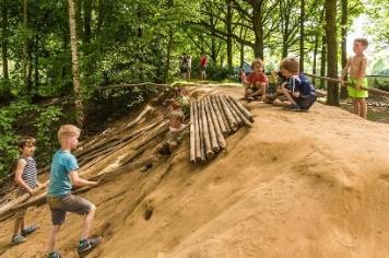 30 uur) geef op het opgeefstrookje aan welke zwemdiploma s je hebt behaald We lopen vanaf het Severenplein naar het Geusseltbad. Hier ontmoeten we de Kluivertjes van Malberg.