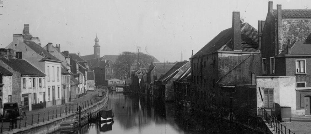 De brug der Geneugten lig voor het