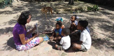 Ze gaan het geld gebruiken voor de kleuterschool die zij hebben in Katutura.