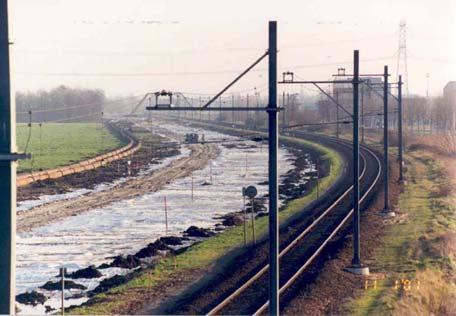 Toepassingen in Nederland Geotechnet rapport (2005) beschrijft: - Betuweroute: sectie Sliedrecht Gorinchem Waardse Alliantie - Tramtunnel Den Haag (best way out) -