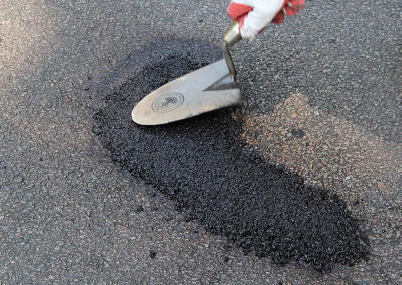 5. Asfalt reparatieproducten Wegbedekking met asfalt is voordelig, duurzaam, comfortabel en het vermindert geluidsoverlast.