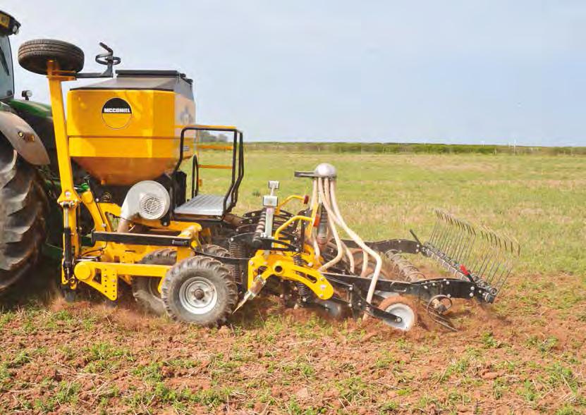 Het kunnen volgen van de contouren van het landschap is een essentiële vereiste voor onze nieuwe directzaaimachine.