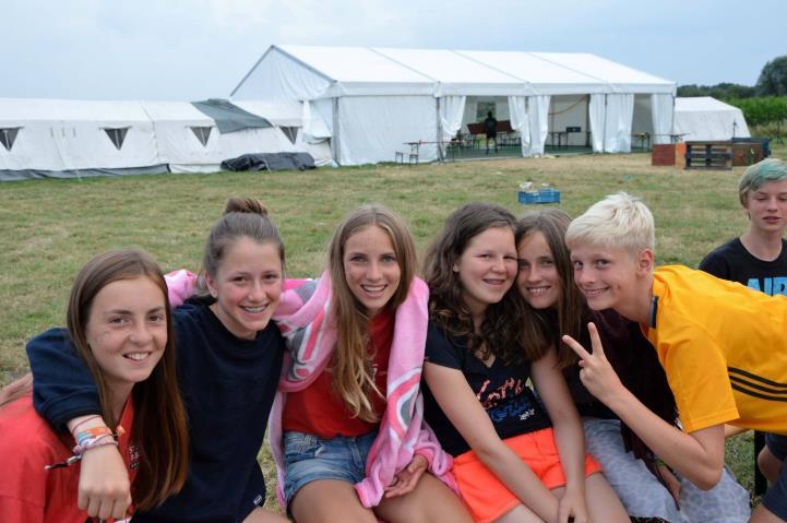 In de voormiddag streden de Tito s tegen de Rakwi s. Het is natuurlijk geen verassing als ik zeg dat de sterke Tito-groep deze strijd overduidelijk won. Maandag 17 juli: joepie, rust voor de leiding!