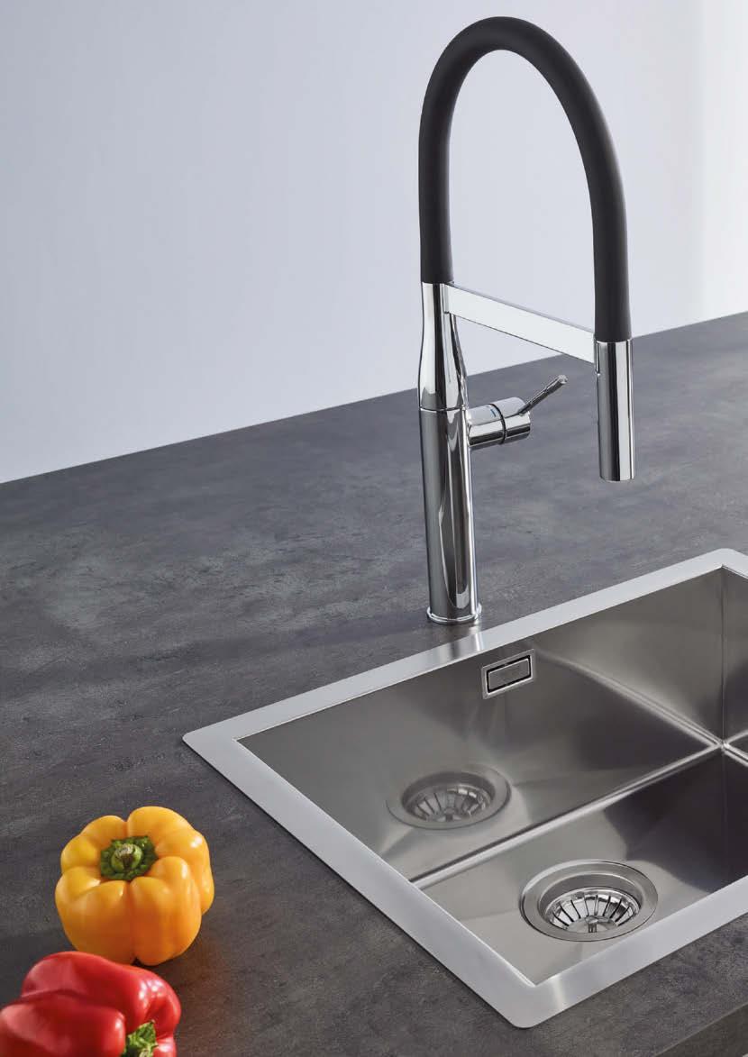 GROHE KEUKENSPOELBAKKEN K700-SERIE GROHE K700-SERIE De K700 kubusvormige spoelbak is perfect voor moderne,