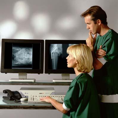 Laboratoria: onderzoeken en uitslagen Radiologen: beelden Geneesheren: diagnoses