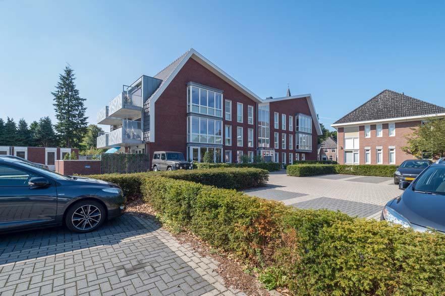 PUTTERWEG 21C ERMELO Wonen tegenover de Oude Kerk in Ermelo in appartementencomplex "De Kloostertuin"! Op deze markante locatie is een fraai vormgegeven gebouw gerealiseerd.