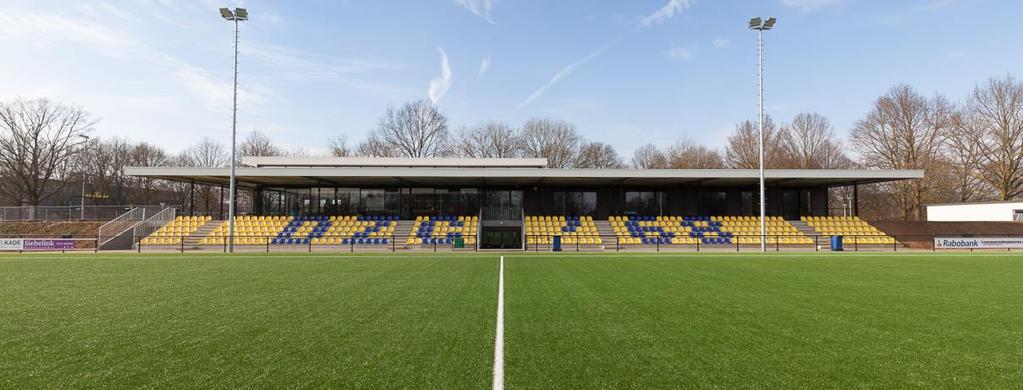 Voorwoord Beste voetbalvrienden, Van harte welkom bij DZC 68, op ons mooie Sportpark Zuid in Doetinchem. Wij zijn blij dat jullie allen aan het toernooi meedoen.