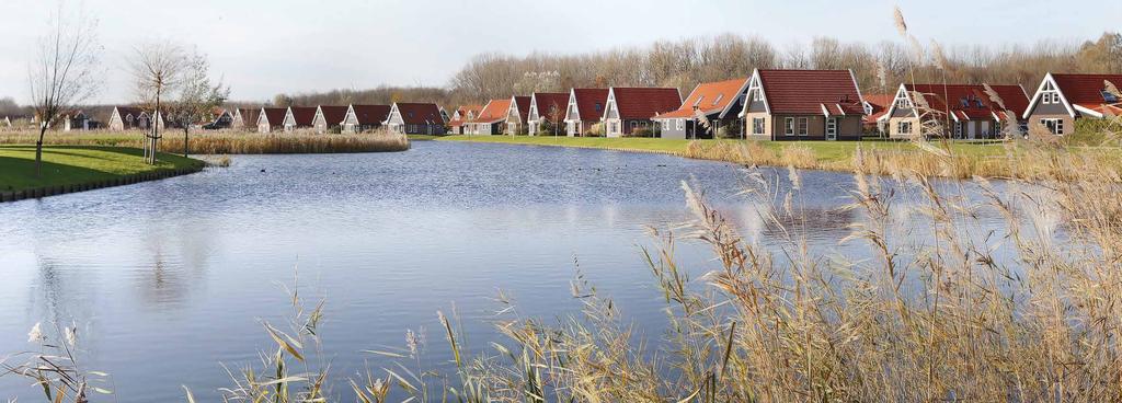 Het Park DIRECT GELEGEN AAN HET VELUWEMEER Op 7 kilometer van Harderwijk vindt u Landal Waterparc Veluwemeer. Het park is direct gelegen aan het Veluwemeer.
