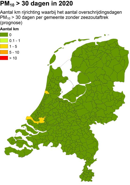 Figuur 4 Aantal overschrijdingen van de etmaalnorm van PM 10 voor 2020, getoetst aan de grenswaarde (links) en met een bandbreedte van vijf overschrijdingsdagen (rechts).