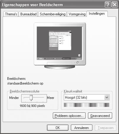 6.5. Beeldscherminstellingen onder Windows XP Met Windows XP voert u beeldscherminstellingen door in Eigenschappen voor Beeldscherm.