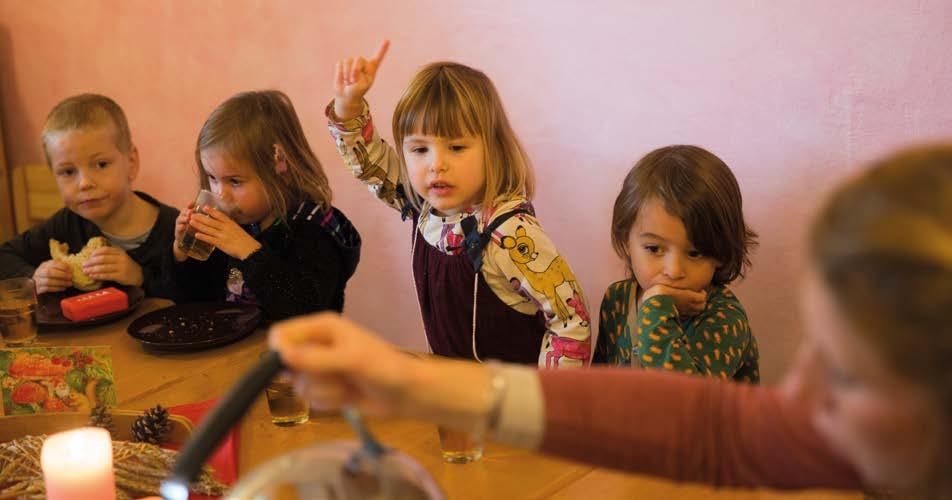 Onze school De kleuterklassen De Toermalijn is een vrijeschool. Wij baseren ons op de antroposofie. Ons Bij ons mogen kleuters nog echt spelen.