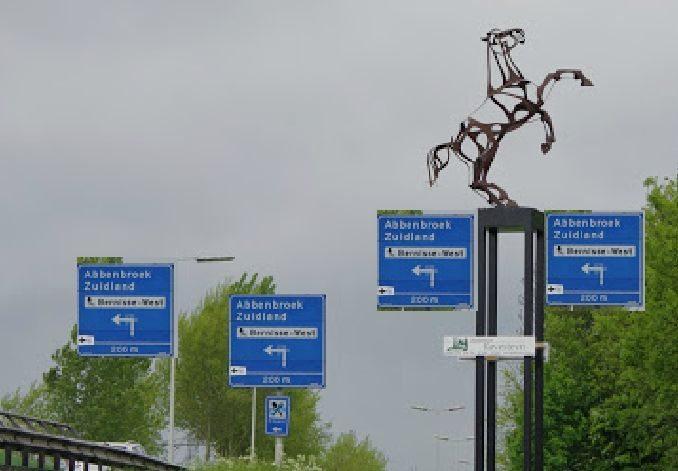 Voorbeeld : Verkeersbord gekopieerd.