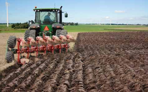 Kop 300: sterk in het wentelwerk De grootte van ploeg en tractor vereist een wentelkop 300 voor de EO/LO ploegen. Het robuuste ontwerp is gecentreerd op een vaste 150mm as.