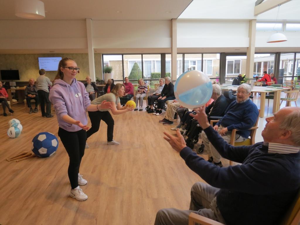 BEHANDELCENTRUM PROGRAMMA Het onderstaande programma van het behandelcentrum is bedoeld voor deelnemers van het Dagactiviteitencentrum met de indicatie behandeling.