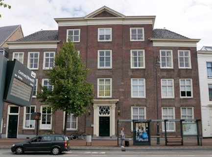 Gedempte oude gracht 63-65 Haarlem woonhuis hij woont er als vrijgezel met zijn zus Geertruyt Rijksmonumentaal kantoorpand 2 nichtjes van ovl zussen uit Weert renovatie 2015: - kantoorunits -
