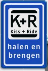 Het aanleggen van één of twee "Kiss & Ride"zones op de Slotlaan ter hoogte van het busstation en één zone op de Stationslaan of op de Prins Hendriklaan.