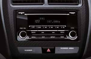 Met een druk op de knop schakel je over van radio naar CD-speler of een externe bron.
