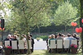 In de tuin, op het terras, in de Galerie of in de Wintertuin. Voor het diner zijn er vele mogelijkheden.