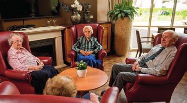 Natuurlijk zijn zij ook welkom om deel te nemen aan de dagelijkse bezigheden en activiteiten in de huiskamer.