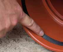 Voor steengruis mag de korrelgrootte niet groter zijn dan 11 mm. Voor de montage moeten alle onderdelen worden gecontroleerd op beschadigingen en zo nodig worden gereinigd.