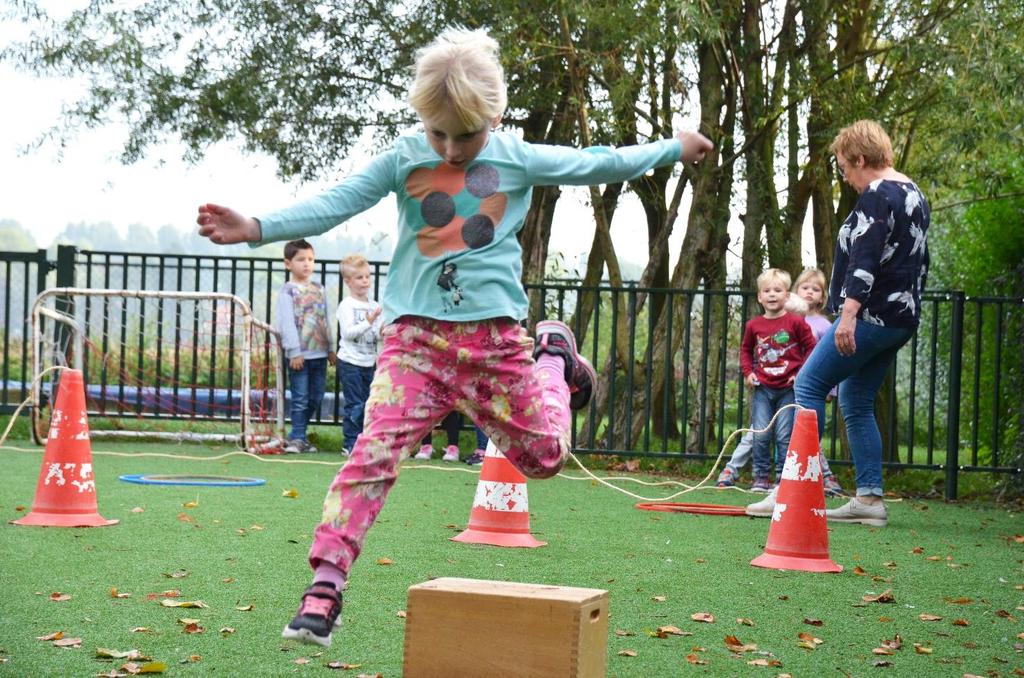 VOORWOORD Over 2017 leggen de Omnisscholen rekenschap af over de rijksvergoedingen.