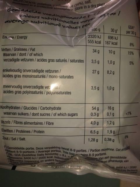 voedingswaarden van naturel chips: Volgens 'lays' zitten er 34g vetten per 100g in hun naturel chips.