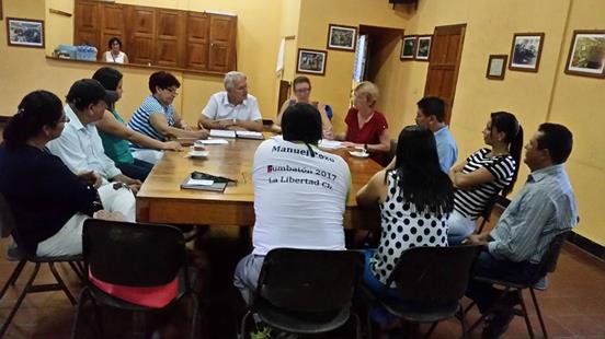 Verslag werkbezoek bestuursleden DOS aan La Libertad in september 2017 Drie vertegenwoordigers van DOS hebben in september 2017 La Libertad bezocht om de contacten met onze zusterorganisatie FC