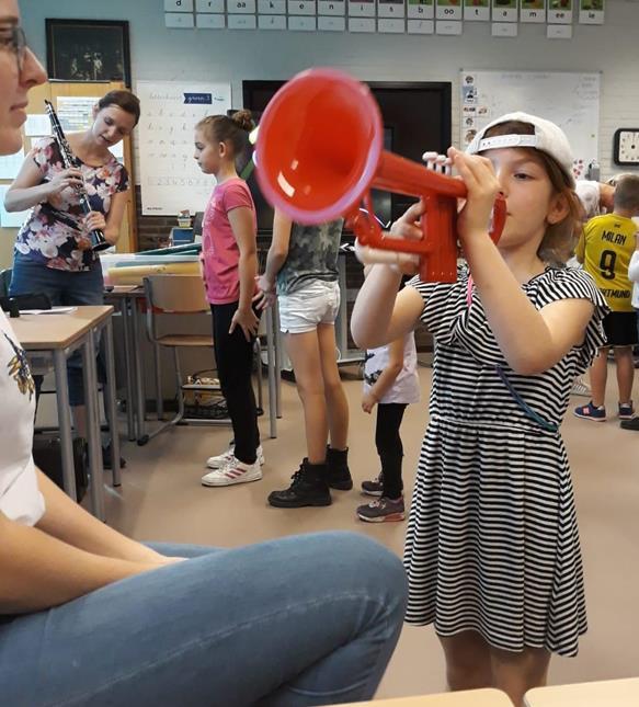 Wanneer je eerder je kind op wil halen vragen we dit met de pedagogisch medewerker