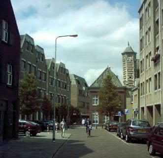 Elizabeth-Bloemkamp zich hebben gevestigd, en waar de Moderne Devote Windesheimer Koorheren van Mariénhage, uit Woensel bij Eindhoven, een