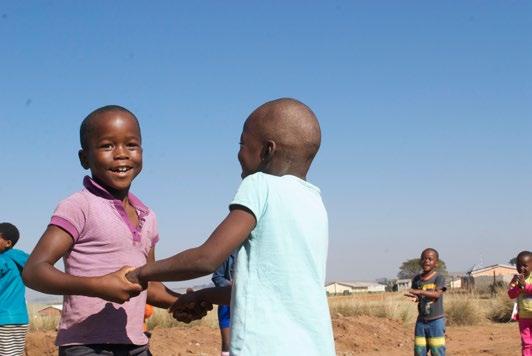 Eshane, Kwazulu Natal, Zuid-Afrika MAMA Mary James Partner sinds: 2011 Funding in 2017: ZAR 650.000 Kinderen: 500 (MAMAS), 850 (totaal) MAMAS (medewerkers en vrijwilligers): 29 25.