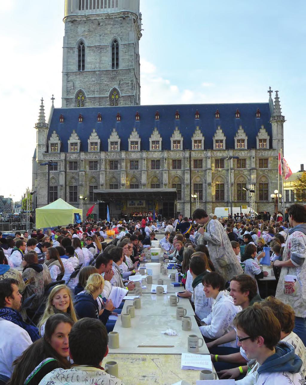 58 TRANSACTIEPLAN Link met de Stad Gent Eind 2009 werd het Gents Klimaatverbond opgericht. Wie door de straten van Gent loopt of fietst of wie een kijkje neemt op www.gentsklimaatverbond.