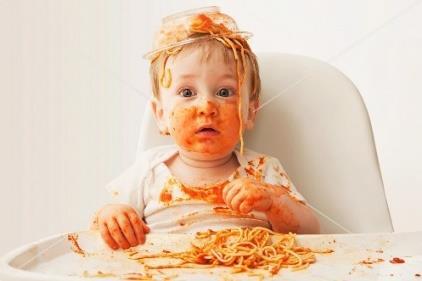 Zondag 9 december Aangezien jullie zo graag met spaghetti spelen is het vandaag spaghettivergadering!! Vergeet dus zeker niet om niet je beste kleren aan te doen.