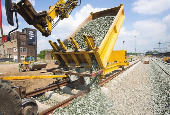 is inclusief een inschatting van realisatiezekerheden. ProRail gebruikt de gemiddelde waarde, bandbreedte en overschrijdingskans bij het nemen van projectbesluiten.