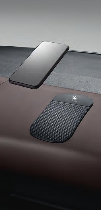 1 COMFORT Ontdek alle handige Peugeot-accessoires voor het interieur van uw auto die perfect voldoen aan uw verwachtingen en die van uw