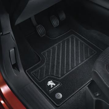 BESCHERMING De nieuwe PEUGEOT Rifter kan worden voorzien van accessoires die de auto doeltreffend beschermen.