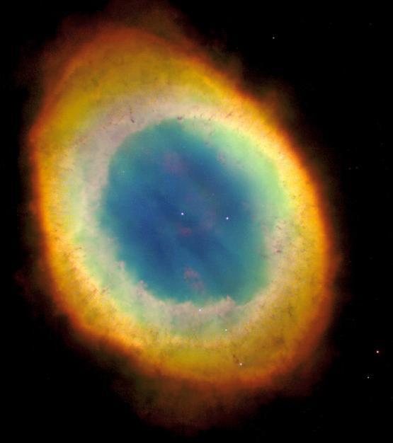 Het vroege heelal Melkwegstelsels Sterren en supernovae Planetenstelsels De ster in deze Ringnevel is maar een klein beetje